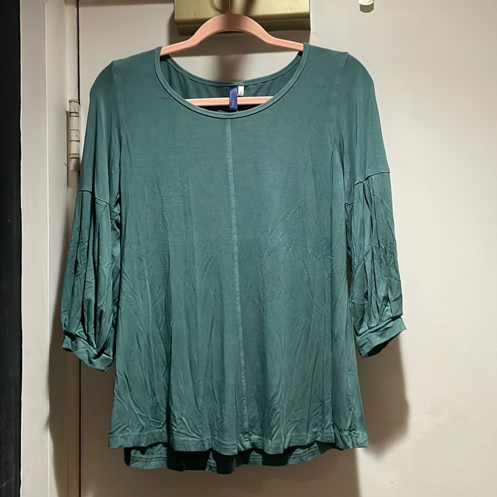 Heartstrings brand shirt
